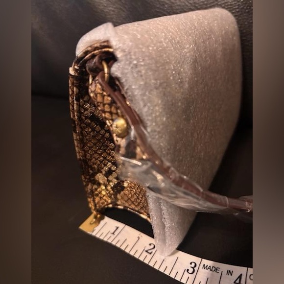 HOBO Jill Wristlet printed leather, Golden Snake NWT size of a small clutch! - Picture 5 of 9